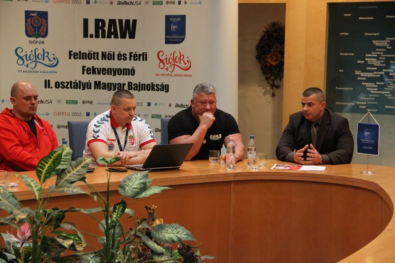 Foto Pressekonferenz: Tünde Török